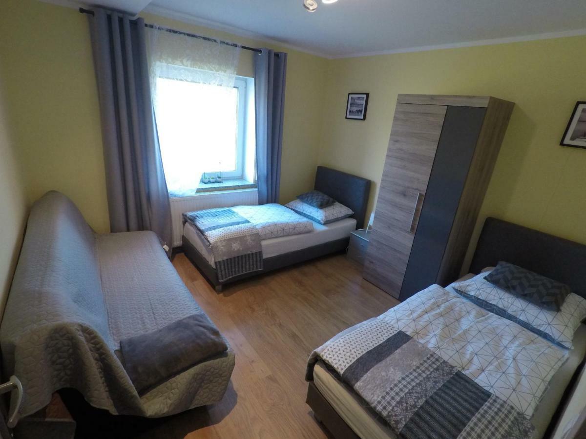 Apartamenty Pod Dzikowcem โบกุสชุฟ-กอร์เซ ภายนอก รูปภาพ